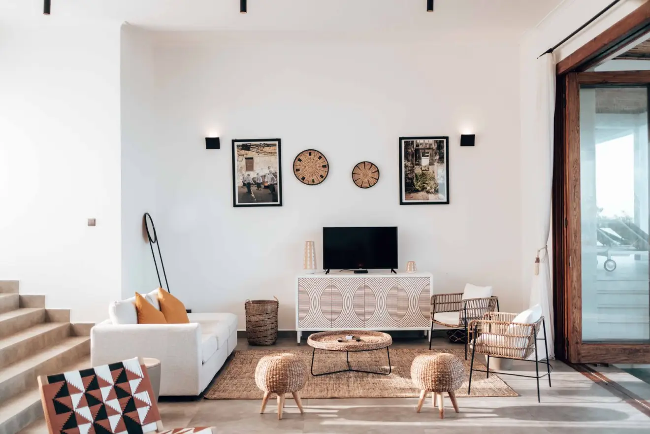 Intérieur lumineux fraîchement repeint